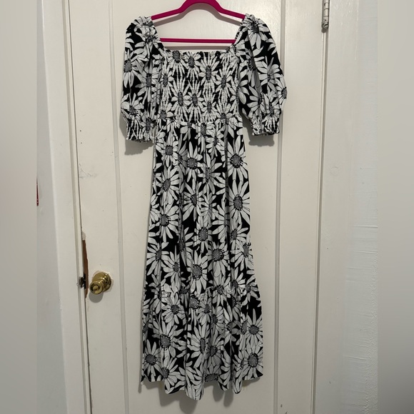 INC International Concepts Women’s Black & White Sunflower Midi Dress XS - Picture 5 of 6